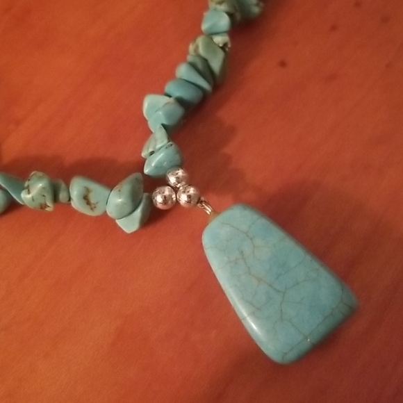 Turquoise necklace - Picture 2 of 2